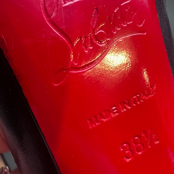 Christian Louboutin worn with love - fabulous shoes and absolutely gorgeous - Picture 9 of 11